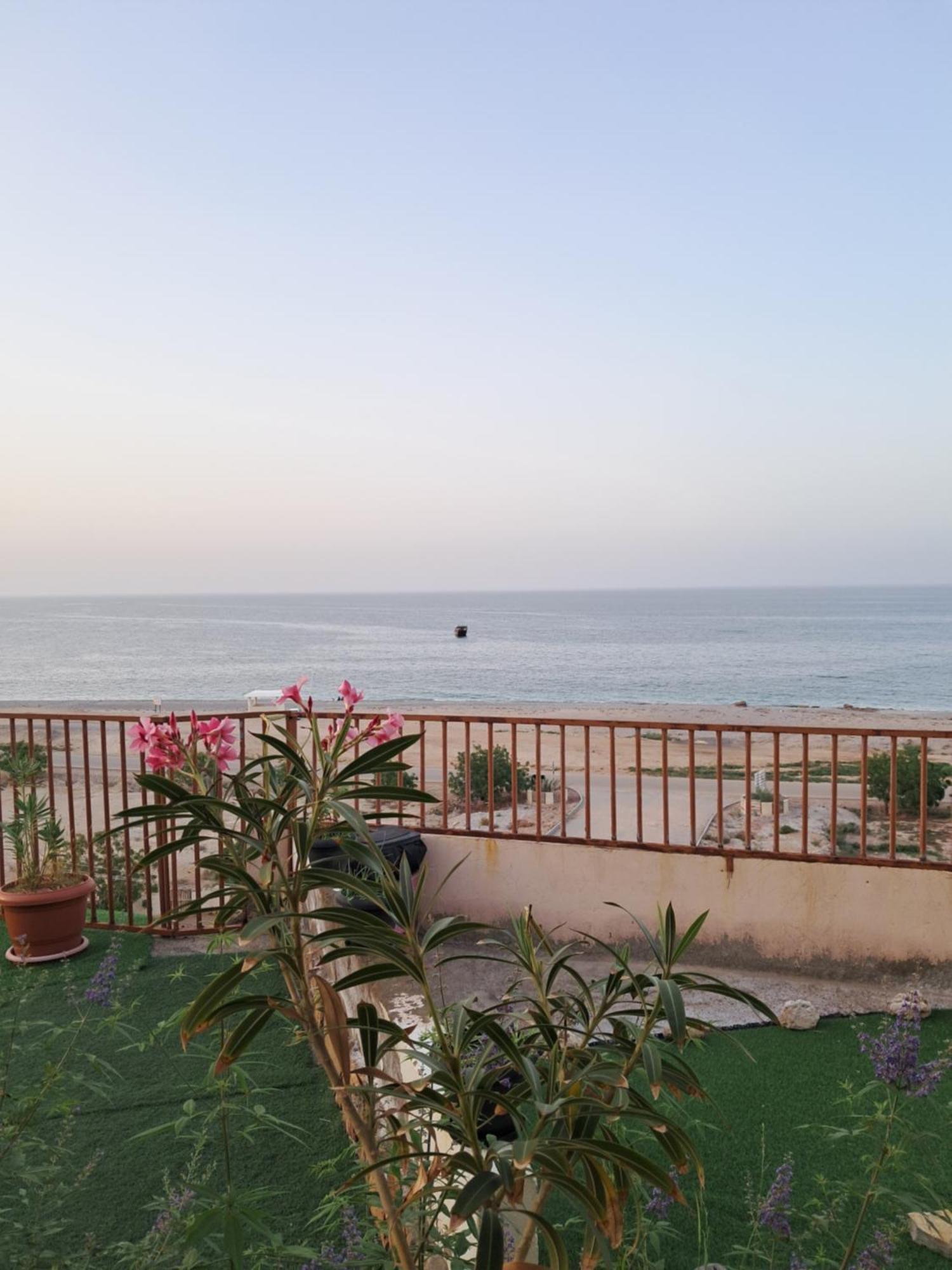 Alshumukh Guesthouse Al Ghalilah Buitenkant foto