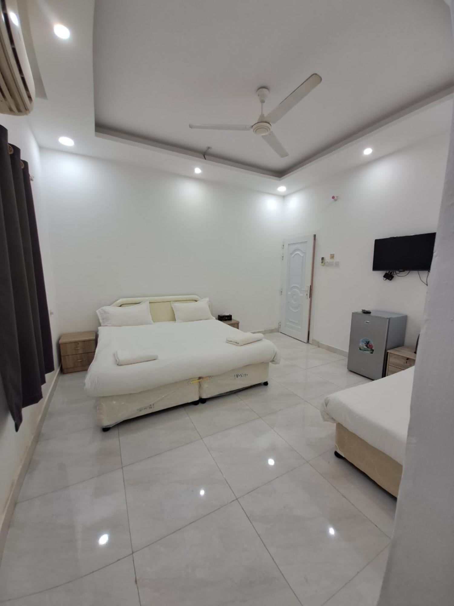 Alshumukh Guesthouse Al Ghalilah Kamer foto