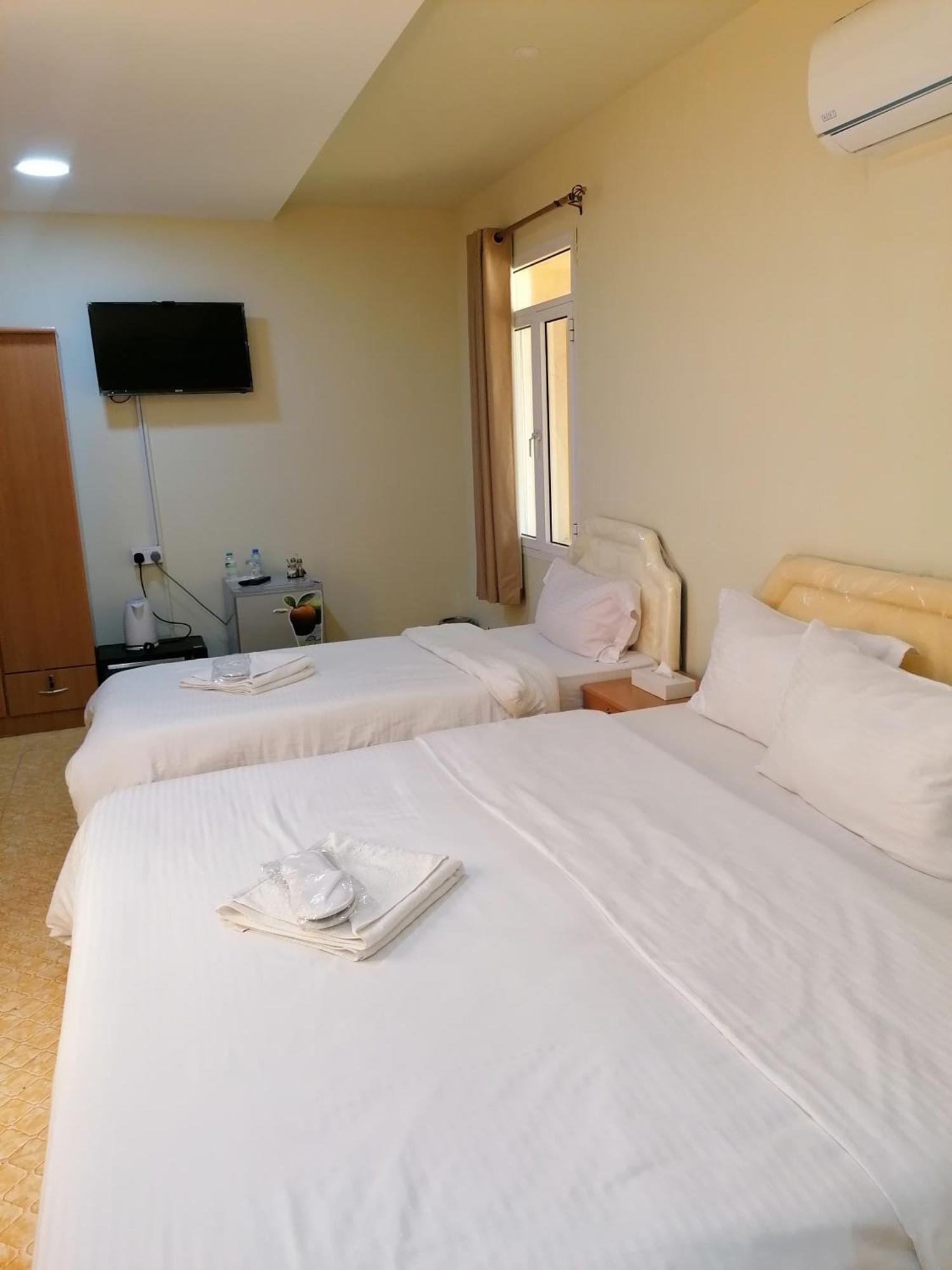 Alshumukh Guesthouse Al Ghalilah Kamer foto