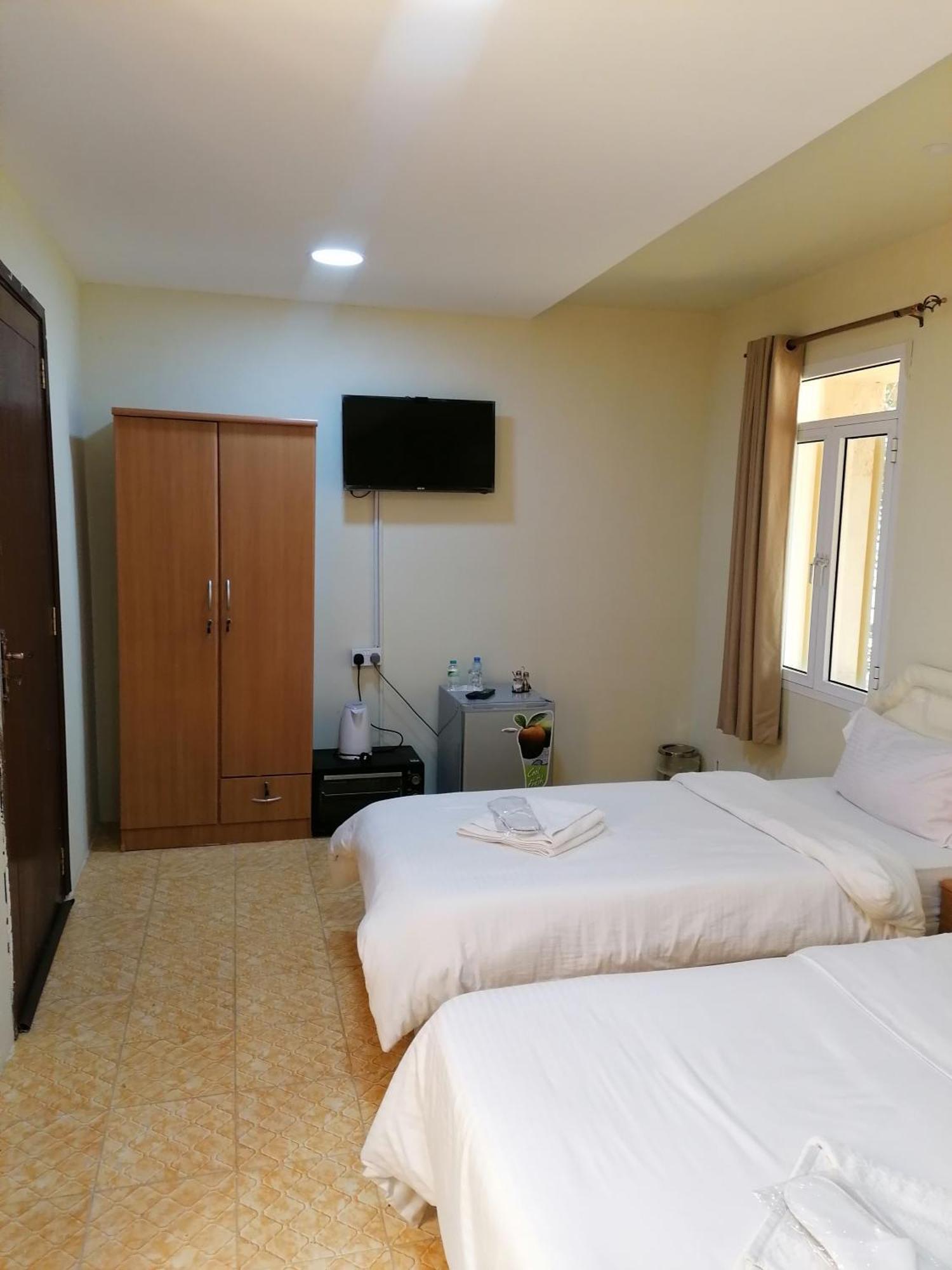 Alshumukh Guesthouse Al Ghalilah Kamer foto